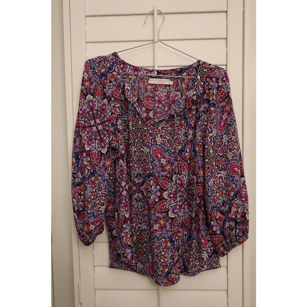 Alice &‎ Trixie by Angela George 100% silk multi colored blouse size Large